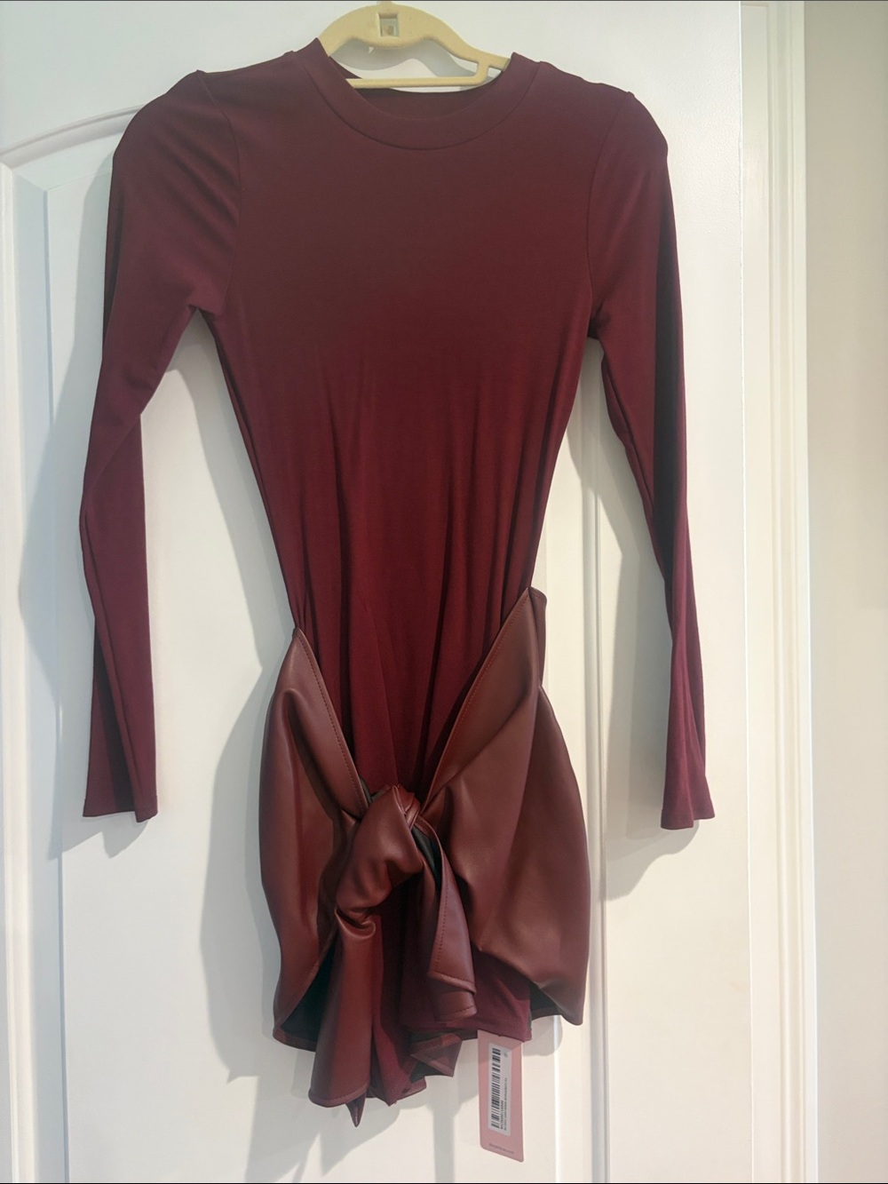 Women's Long Sleeve Knot-Detail Dress in Burgundy